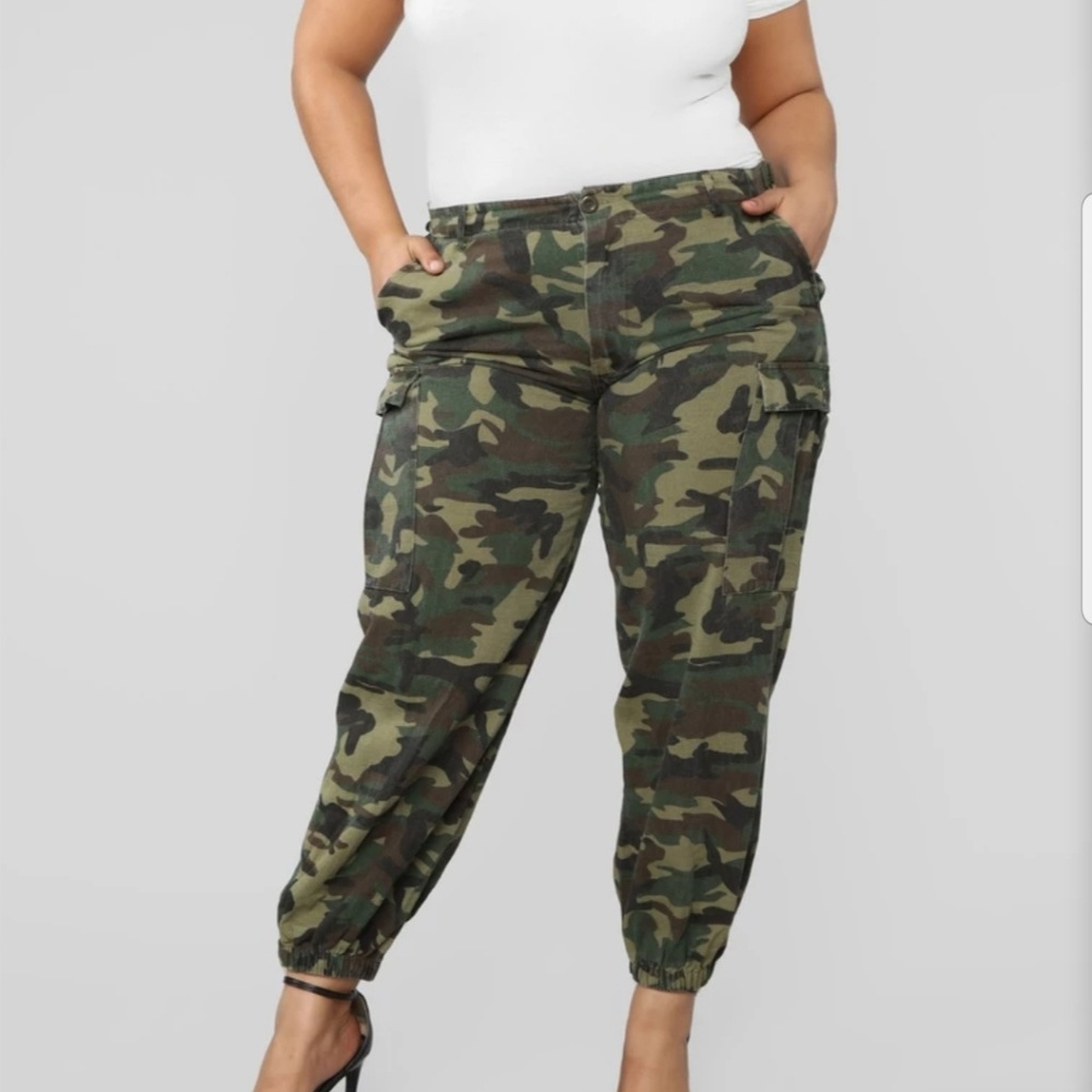 Camoflauge cargo pants
